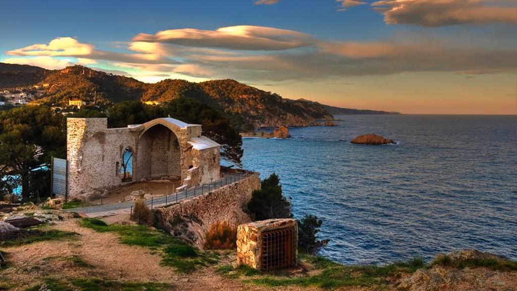 Lets Holidays Tossa De Mar Beach Apartment Bagian luar foto